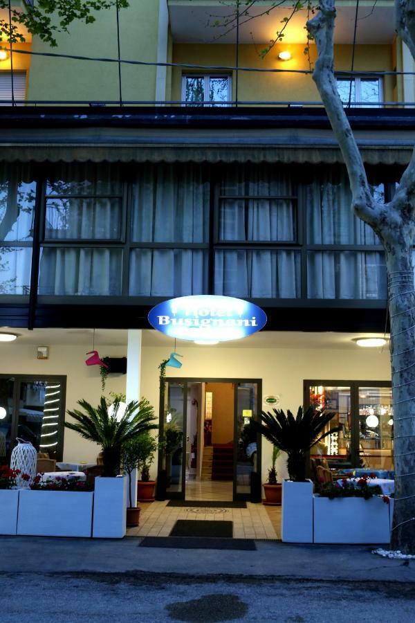 Hotel Busignani ริมินี ภายนอก รูปภาพ